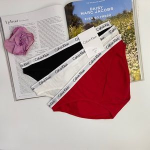 NWT Calvin Klein 3pc Bikini Panty Set